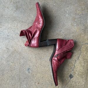 Genuine Leather all over Booties Burgundy Italy made Glove soft Rare qualityy